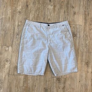 Hurley flat front casual gray grid shorts